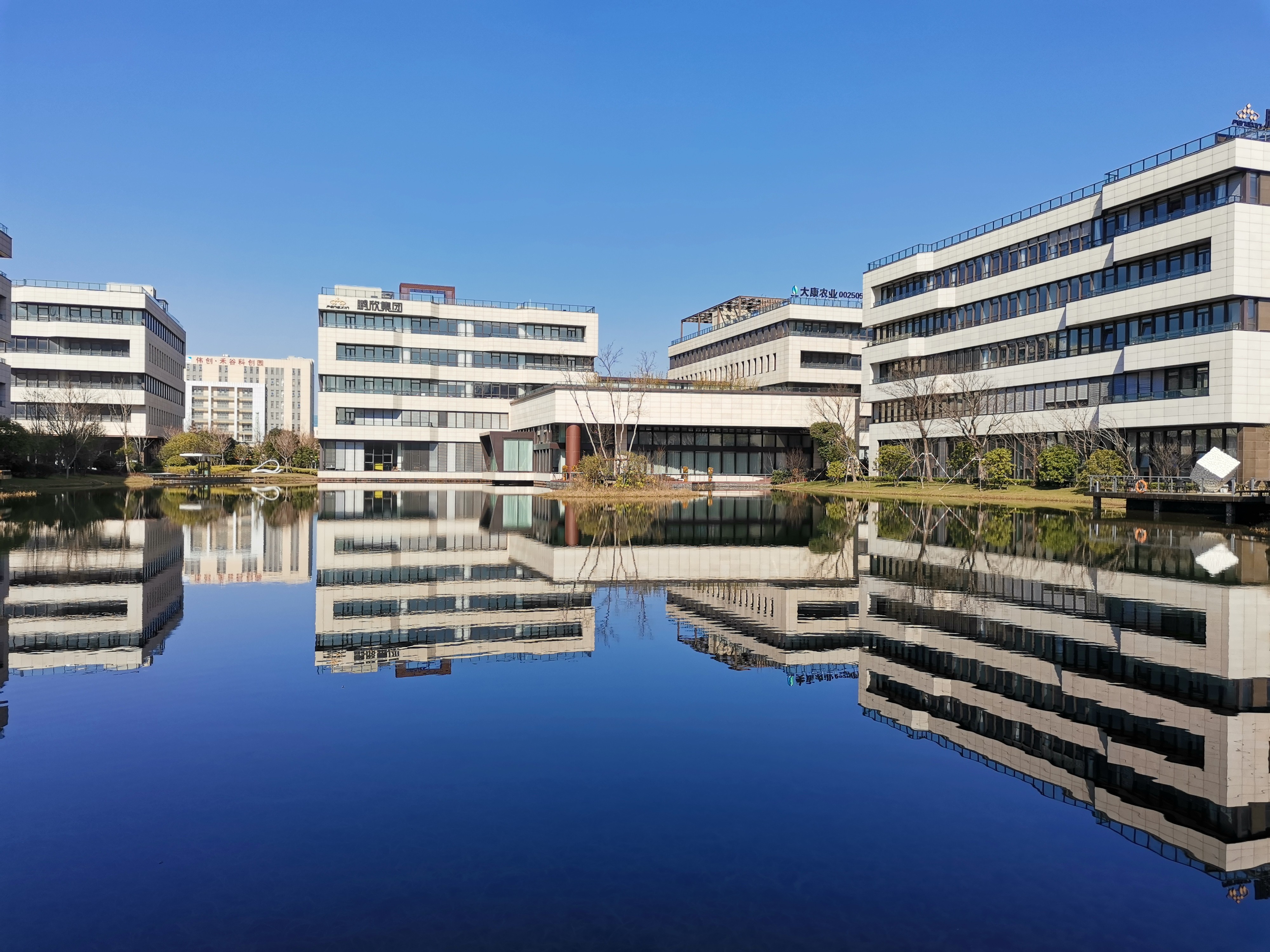 1685941594127882.jpg 168e6f07bc00bb48f6faf6581e2845b.jpg